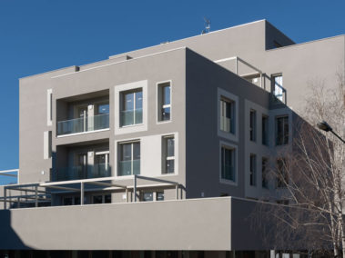 facciata esterna particolare del complesso immobiliare LDV74