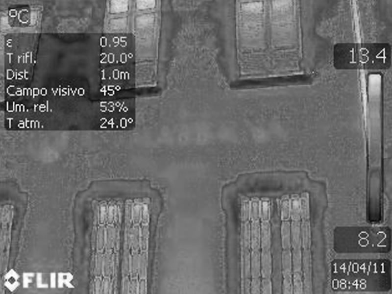 presenza di ponti termici fase di verifica, foto in bianco e nero