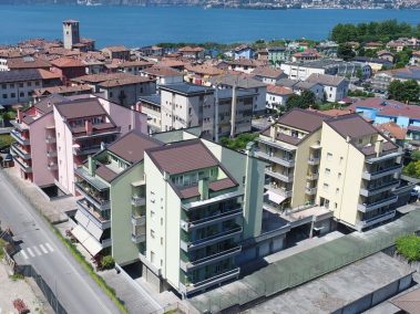 nuovo condominio lago d'Iseo