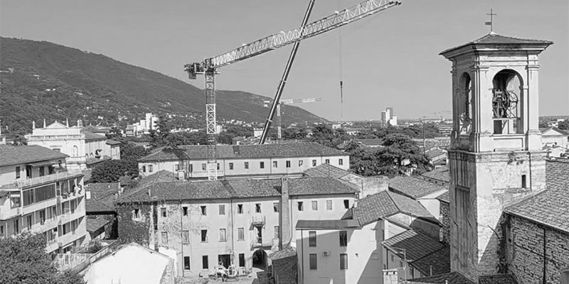 montaggio gru ex caserma Gnutti4_bn Montaggio gru cantiere ex Caserma S. Gnutti